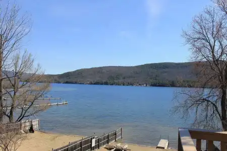 Sundowner on Lake George - 14
