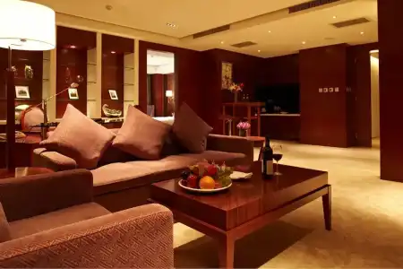 Regal Jinfeng - 85