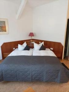 PRIMA Goldgrund - 16