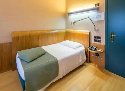 Best Western Luxor - 40