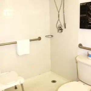 Crowne Plaza Chicago West Loop by IHG - 9