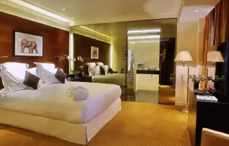 37 - Luxury Flat Montaigne - 35