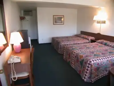Indian Trail Motel - 1