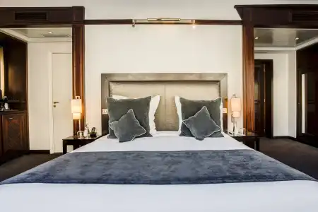 Hôtel Pont Royal - 44