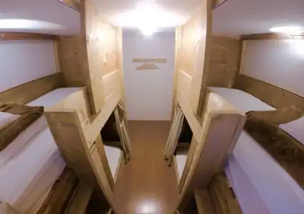 IZA Enoshima Guesthouse&Bar - Hostel - 11