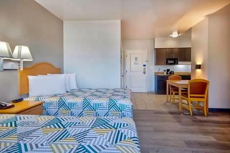 Motel 6 Bakersfield, CA - Airport - 80