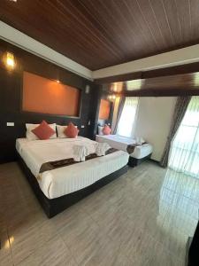 The Sea At Lanta - 43