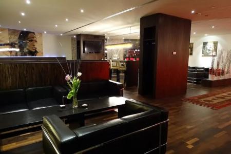 Plaza Premium Salzburg - 51