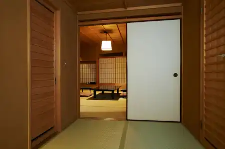 Yamatoya Honten - 1