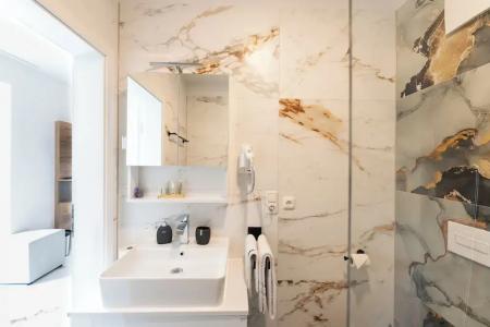 & Restaurant Sparta - 66