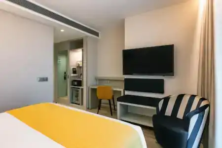 Catalonia Porto - 52