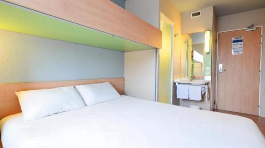 ibis budget Nanterre La Défense - 35