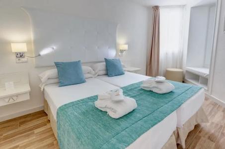 FERGUS Style Cala Blanca Suites - 48