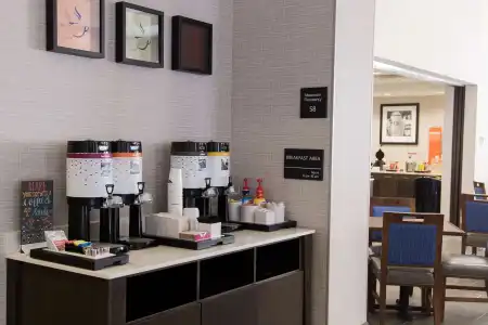 Hampton Inn and Suites Tulsa Downtown - 25