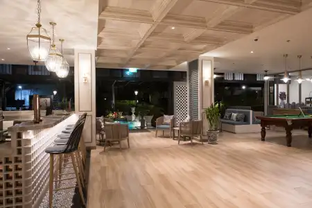Sawaddi Patong Resort & Spa by Tolani - 7