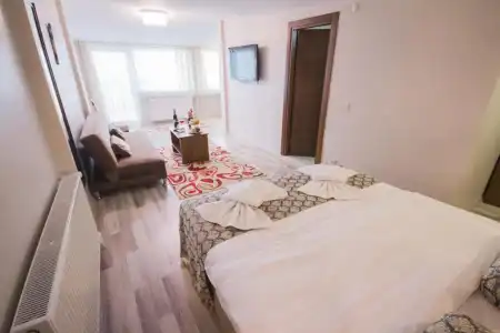 Carina Istanbul - 51