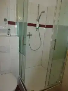 Famosa - 6