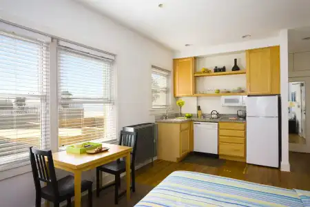 Venice Suites - 19