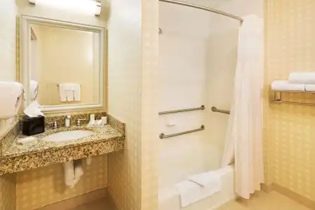 Hilton Garden Inn Myrtle Beach/Coastal Grand Mall - 25