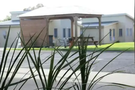 Golden Palms Motel - 27