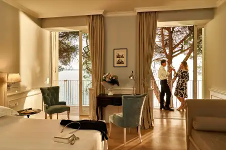Riviera & Maximilians - 21