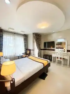 Hoang Thanh Thuy 2 - 39