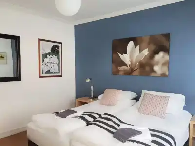 Refurinn Reykjavik Guesthouse - 19