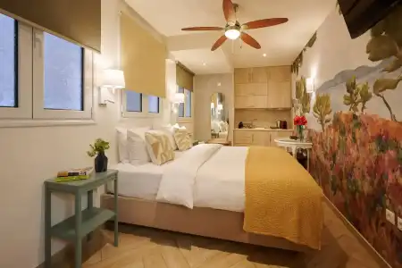 Rastoni Athens Suites nearAcropolis at Tsatsou Street - 11