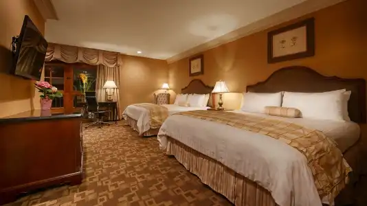 Best Western Plus Sunset Plaza - 32