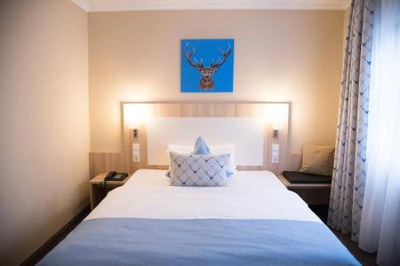 & Restaurant Zum Reussenstein - 1