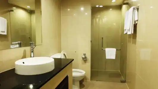 Grand Business Inn - 122