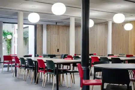 Raval House - 24