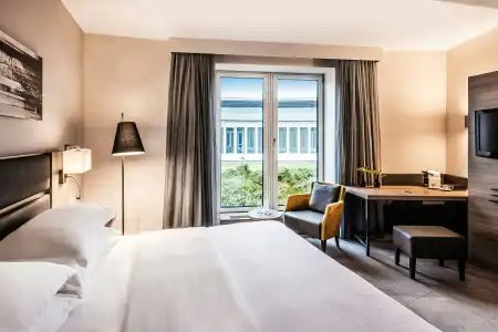 Sheraton Duesseldorf Airport - 23