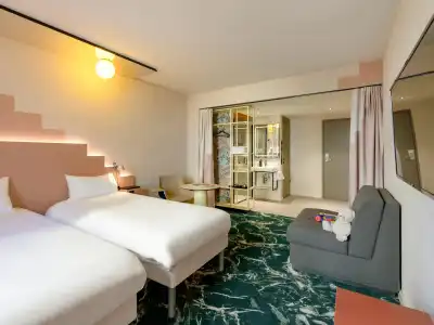ibis Styles Zurich City Center - 1