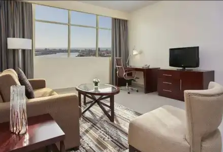 DoubleTree by Hilton - 67