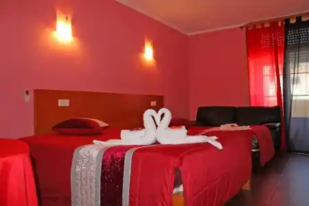Monte Carlo Love Porto Guesthouse - 86