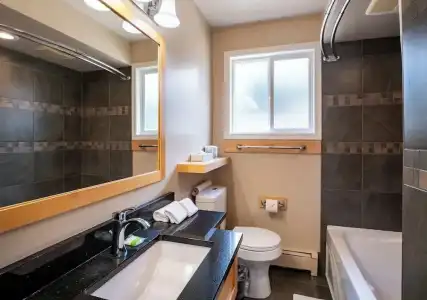 Swiss Chalet Motel - 104