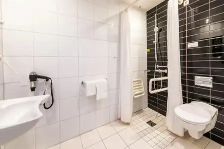 Holiday Inn Express Dresden City Centre - 9