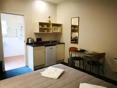 Airport Birches Motel - 99