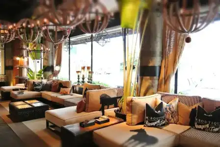 M Boutique - 11