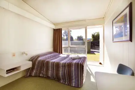 Sunnybank - 3