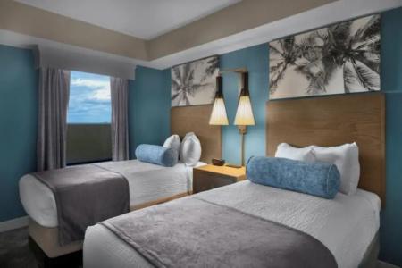 Breakers Resort - 102