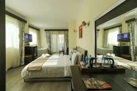 Pyramid Edge & Exclusive Pyramids View Rooftop - 53