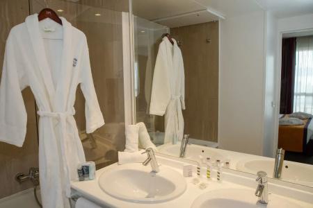 Mercure Thalasso and Spa Port Frejus - 10