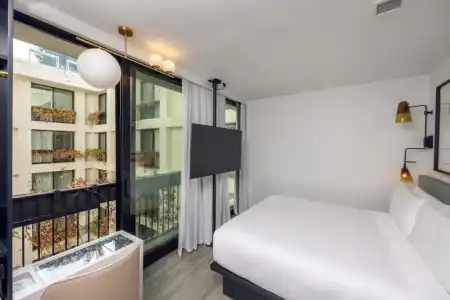 The Godfrey Hollywood - 50