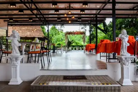 A Boutique - 15