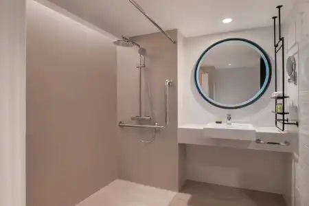 DoubleTree by Hilton Bangkok Ploenchit - 19