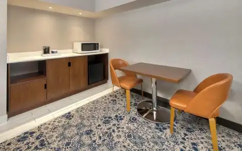 Four Points by Sheraton Barrie - 55