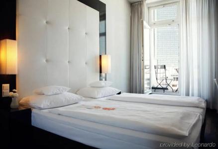 The Pure, a Member of Designs - 11