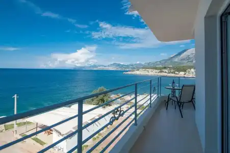 Open Sea Luxury Apartments - 46